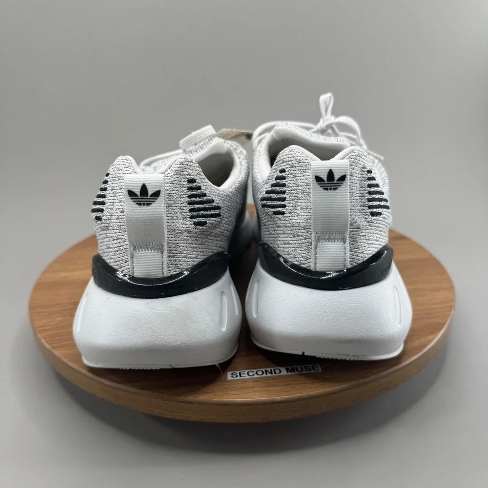 Adidas Swift Run 22 W Sneakers Size 8.5 Grey White Athletic‎ Running GV7969